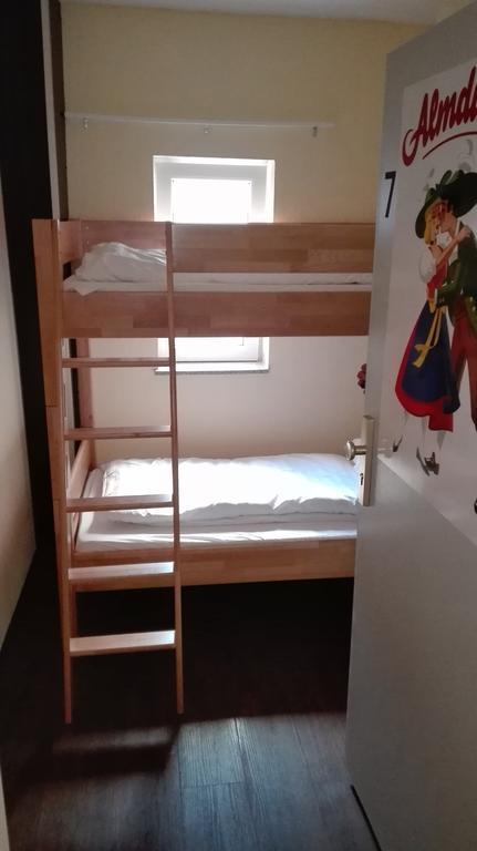 Alm Hostel Hamburg Szoba fotó